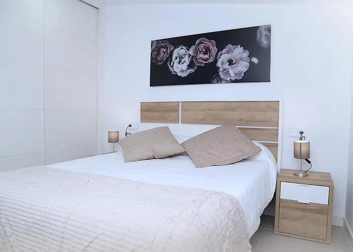 Atico Plaza Mercado 4,5 Apartment *