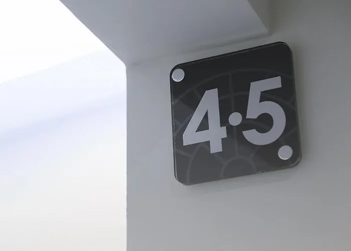 Atico Plaza Mercado 4,5 Апартаменты