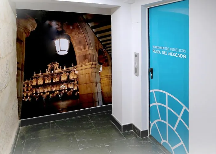 Atico Plaza Mercado 4,5 Апартаменты *